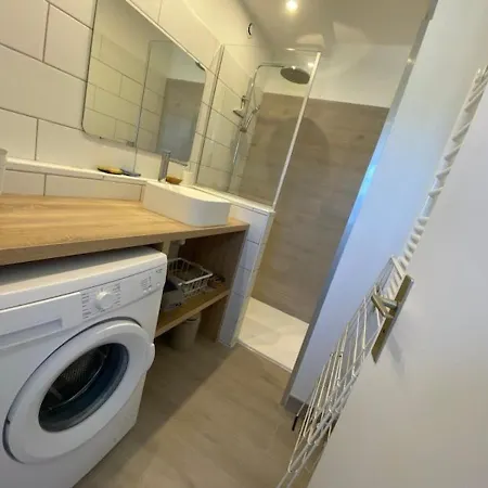 Pied Dans L'eau, Grand Frigo, Lave-vaisselle, Lave-linge, Parking Prive - Fr-1-326-787 *